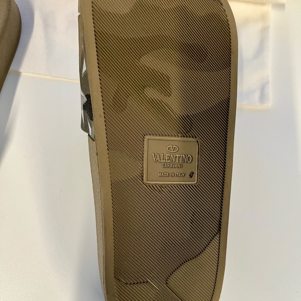 NWT - Valentino Garavani Women Green Camouflage Star Print Slides - Size 39 EU - Picture 6 of 9